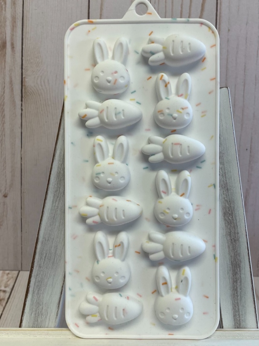 Silicone Shaped Candy Mold Chocolate Gummy Ice Easter Bunny Carrot 12 Cavity NEW